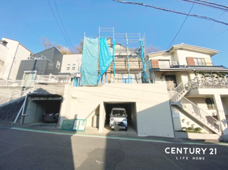 【前面道路含む現地写真】