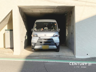 【駐車場】