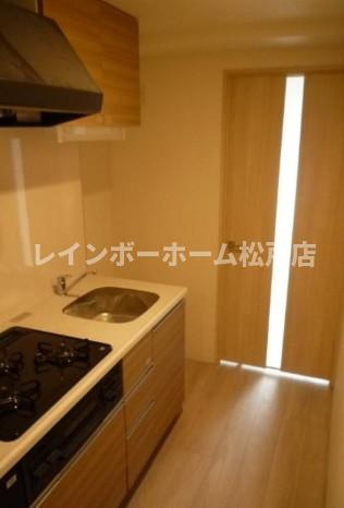 特典：仲介手数料が半額です!!のキッチン|コンパクトなキッチンで掃除もラクラク