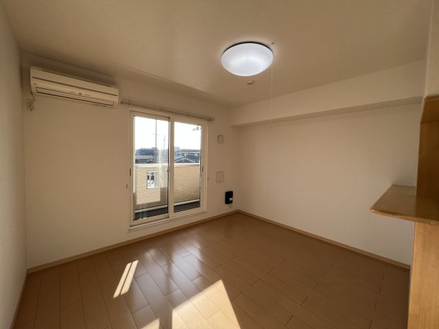 サニーブローテ住吉Ⅲの居間・リビング