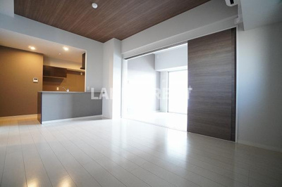 【居間・リビング】 | MODERN ASPIRATION平尾駅前