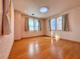 【洋室】 | 千葉市緑区おゆみ野南3丁目　中古戸建 | 約10畳の2階主寝室