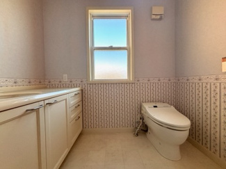 【トイレ】 | 千葉市緑区おゆみ野南3丁目　中古戸建 | 2階のトイレ
内装は可愛らしいデザインです。