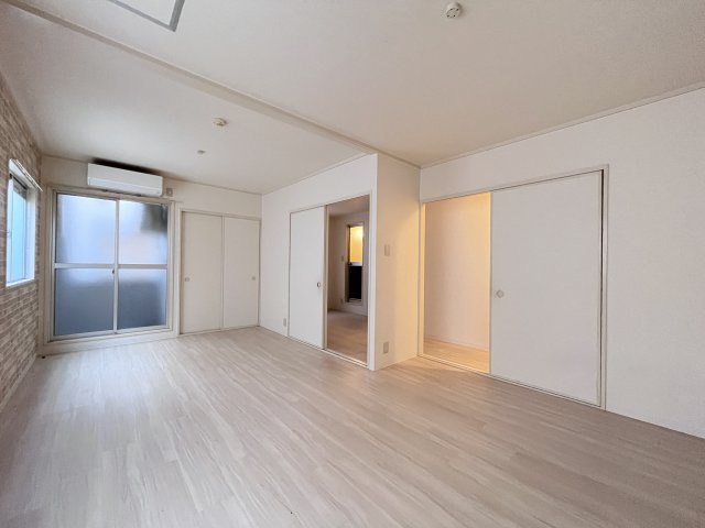 メモリアルタウンC棟の寝室