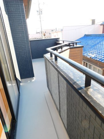 愛西市諸桑町郷城の新築一戸建のバルコニー|◇バルコニー◇　　南面で陽当り良好なワイドバルコニー♪