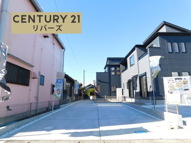 愛西市諸桑町郷城の新築一戸建の前面道路含む現地写真|◇残り１棟◇　　新価格！！いつでも見学出来ます♪♪（お問合せ当日、平日、水曜、夜間でもＯＫ）　敷地５３．３７坪！　駐車４台ＯＫ！　オール電化！　長期優良住宅！　制震ダンパー搭載！　BELS対応！