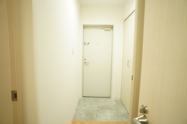 サムウィンの玄関