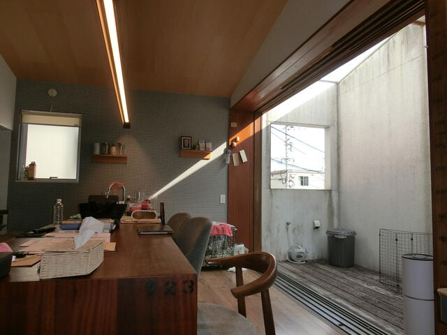 【居間・リビング】