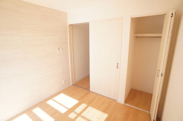 サムウィンの洋室