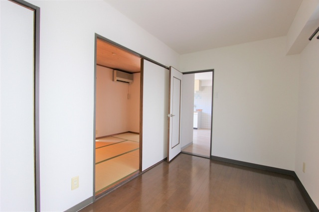 ハイム宮本（古市）の居間・リビング