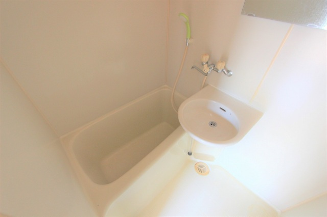 ハイム宮本（古市）の浴室