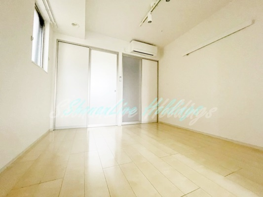 茅ヶ崎市本村４丁目の賃貸マンションの居間・リビング