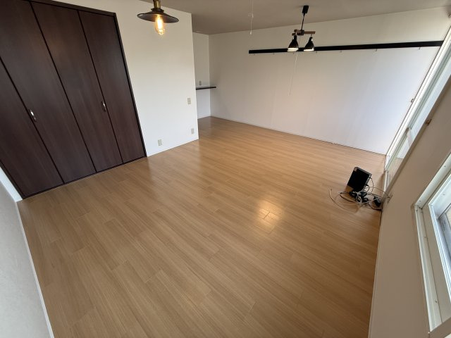 ハウス葭の居間・リビング