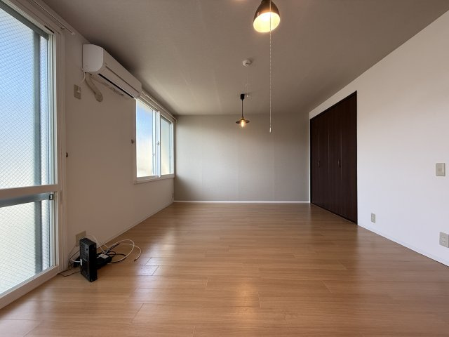 ハウス葭の居間・リビング