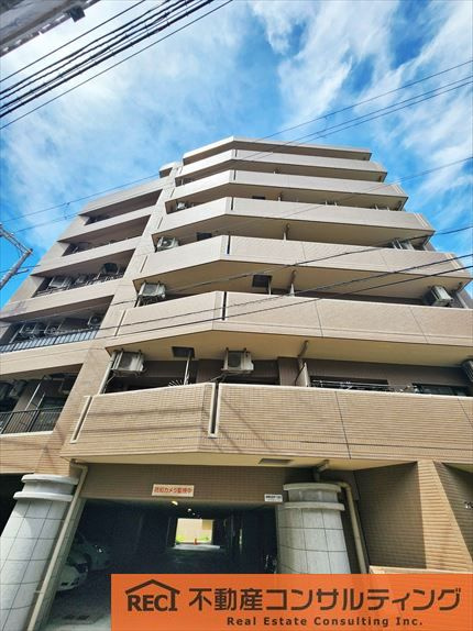 ファミリーハイツ御影のエントランス