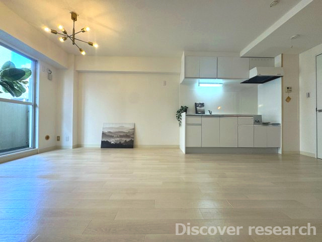 相模原ダイヤモンドマンションの居間・リビング|【LDK】
インテリアの配置などを考えながら楽しく暮らせそうです♪
