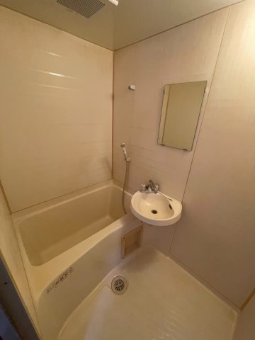 第6三上コーポの浴室|※別号室参考写真です