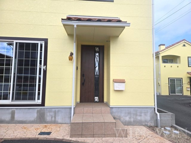 サウシア Aの玄関