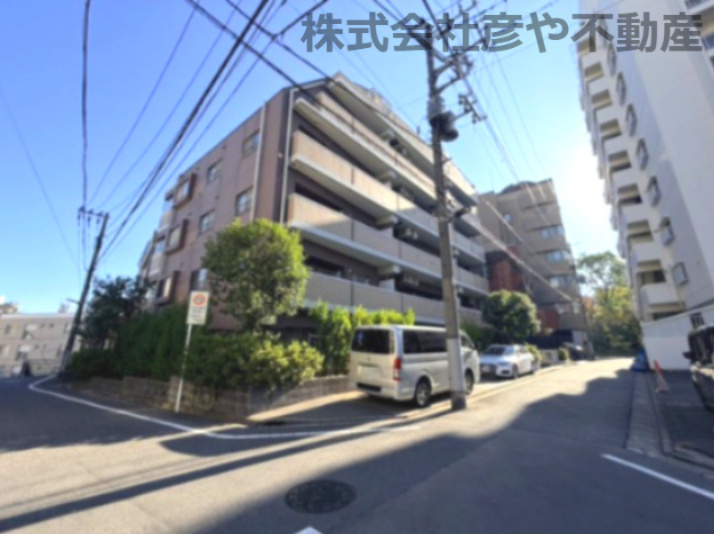 【成約済】マイキャッスル駒込パークヒルズの駐車場