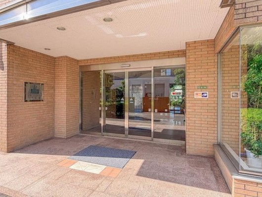 【エントランス】