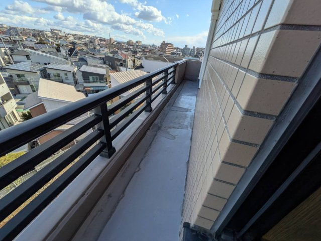 【バルコニー】 | ロワイヤル明石魚住