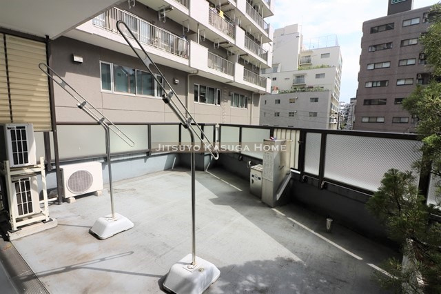 【バルコニー】