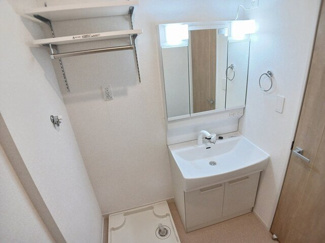 【洗面所】 | Ｋ．Ｚ　ｗｉｌｌ　Ｊ | 脱衣スペースもあります