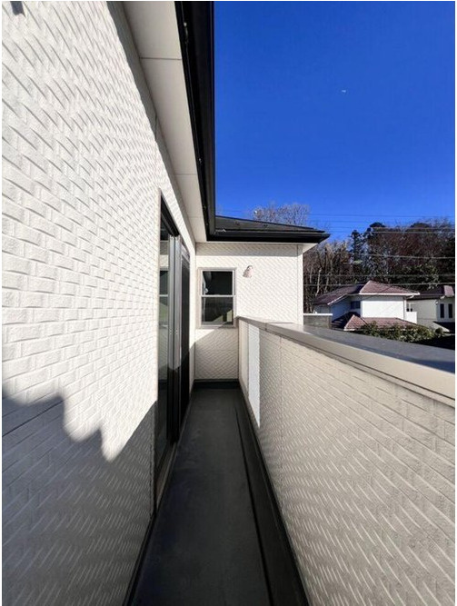 流山市東深井　中古戸建　平成27年築のバルコニー