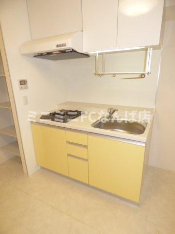 グランルージュ谷町六丁目のキッチン