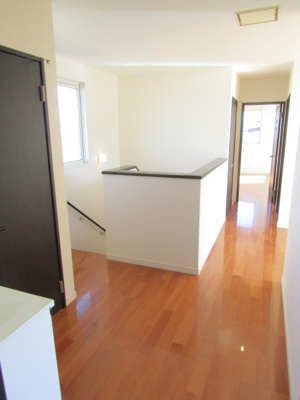 【内装】 | 【セキスイハウス施工】石和町唐柏 | 2階廊下