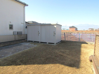 【庭】 | 【セキスイハウス施工】石和町唐柏 | 物置付です