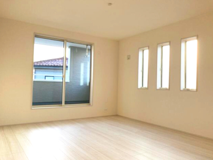 リーブルガーデン第3高崎片岡の洋室|明るい洋室です