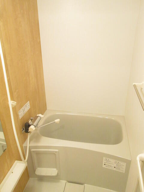 川崎市麻生区百合丘１丁目の賃貸マンションの浴室|バス