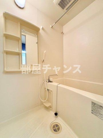 プレサンス名古屋STATIONアライブの浴室