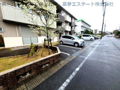 【駐車場】 | ファミリア金剛