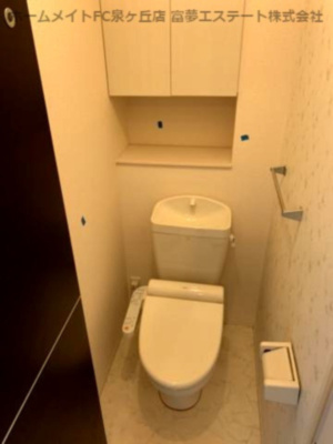 【トイレ】 | ファミリア金剛 | ※イメージ　反転タイプのお部屋の写真