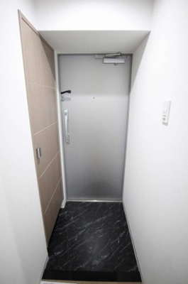 【玄関】 | アスヴェル阿波座BLUE EARTH | 明るい玄関です