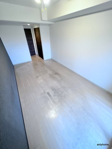 Luxe淡路　仲介手数料無料の寝室