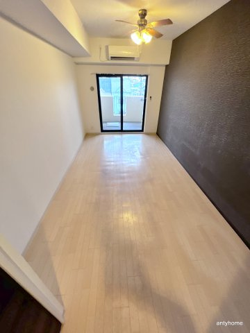 Luxe淡路　仲介手数料無料の寝室