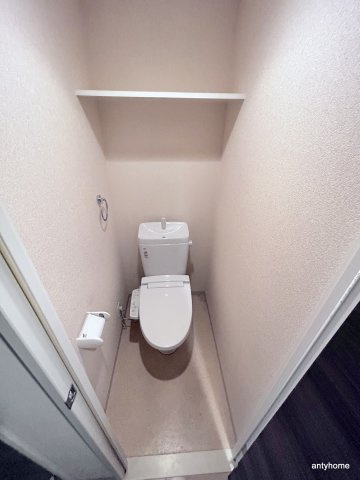 Luxe淡路　仲介手数料無料のトイレ