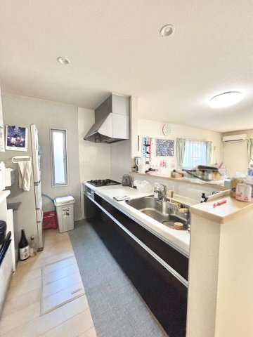 高浜市沢渡町五丁目戸建のキッチン