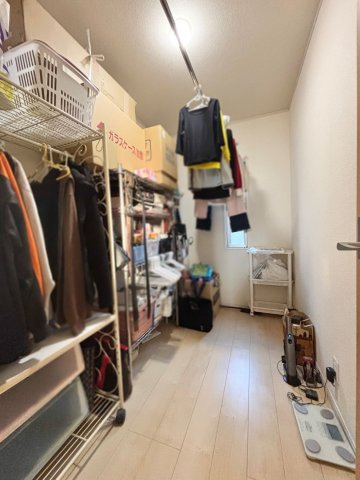 高浜市沢渡町五丁目戸建の収納|パントリー