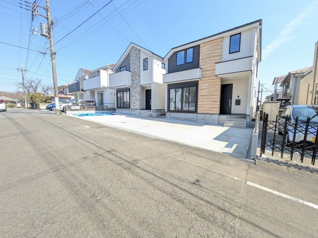 八王子市　富士見町　新築一戸建て　８期の前面道路含む現地写真|～西側6ｍ道路　ゆとりをもって駐車が出来ます～