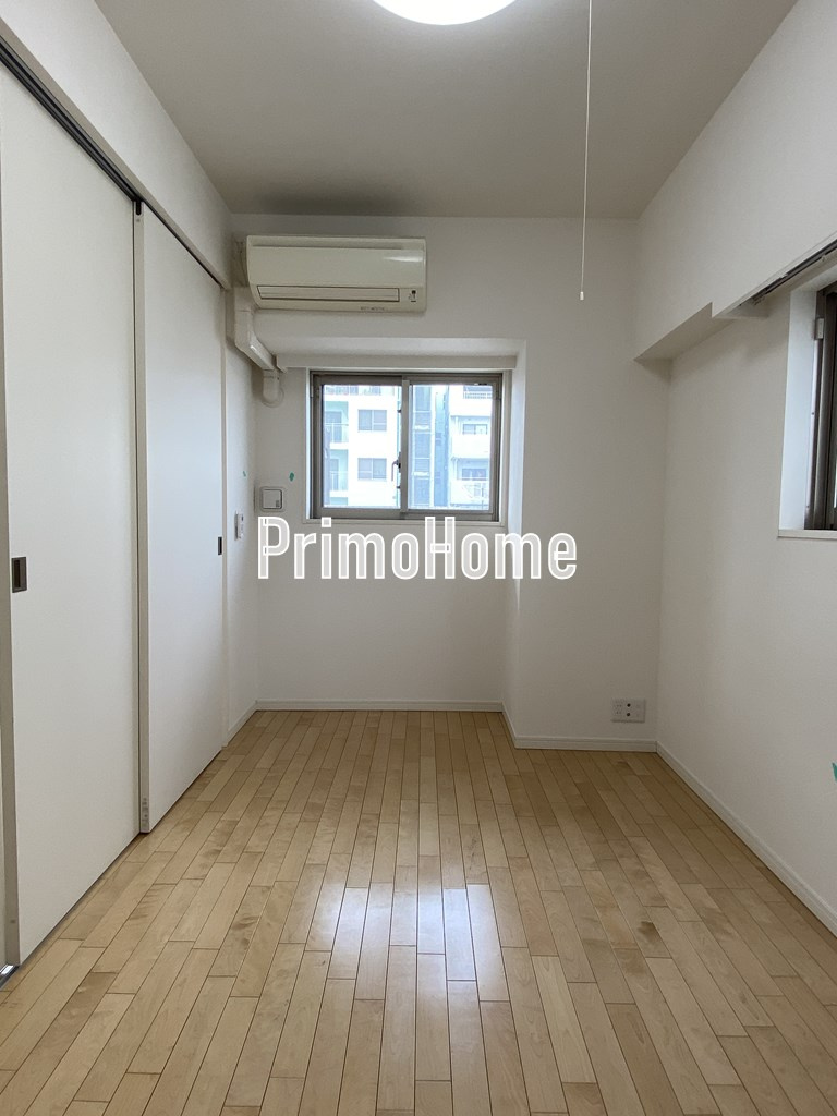 プライマル浅草橋の洋室