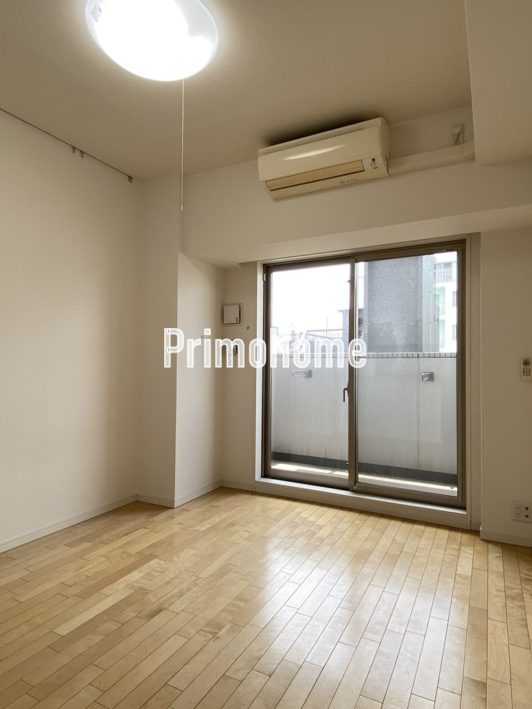 プライマル浅草橋の居間・リビング