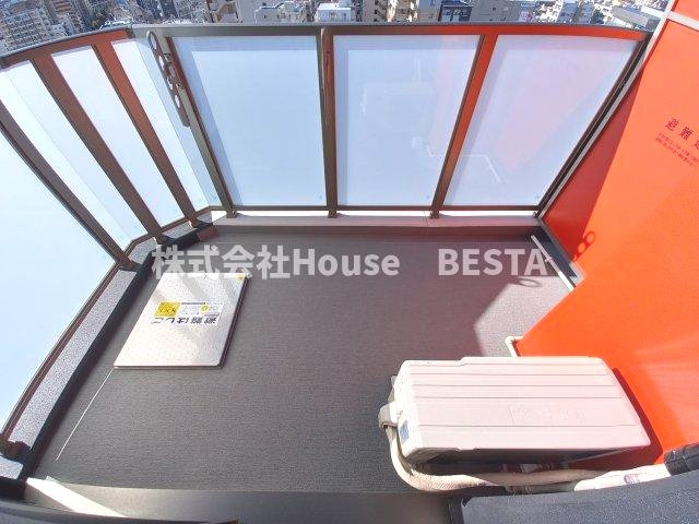 GENOVIA神戸新開地駅前のバルコニー