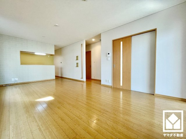 伏見区久我東町の居間・リビング