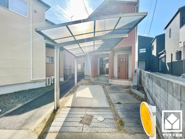 伏見区久我東町の駐車場