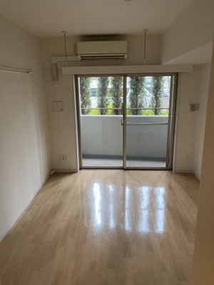 【居間・リビング】 | プレール・ドゥーク練馬 | 6.5帖のきれいな洋室。