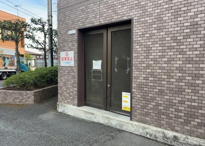 【設備】 | ライオンズガーデン小田急相模原 | 共有部分は、住民なら誰もが使える設備のこと。例えば駐車場やエレベーター、インターネット設備、セキュリティ設備などがあります。他にも、マンションの廊下・外部階段やエントランス・ゴミ置き場などがあります。
